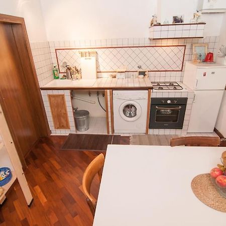 Romantic Apt In San Frediano Florence Exterior photo
