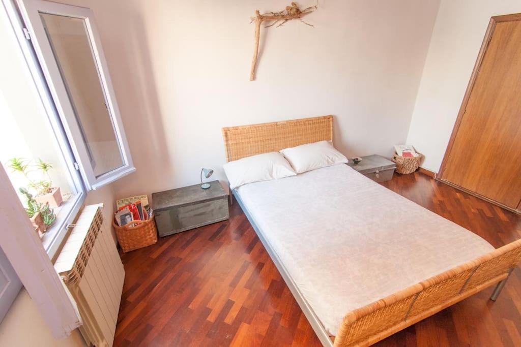 Romantic Apt In San Frediano Florence Exterior photo